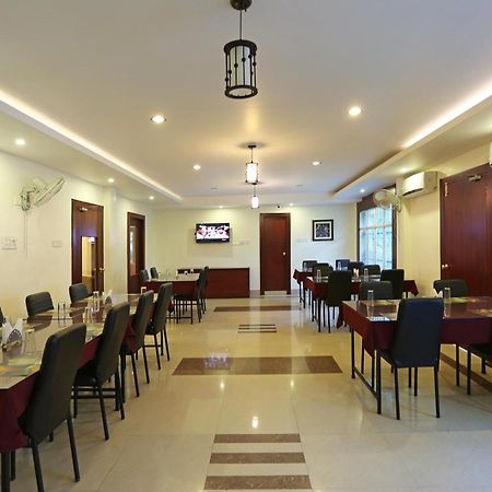 Oyo Stellar Resort Bhubaneswar Exteriör bild