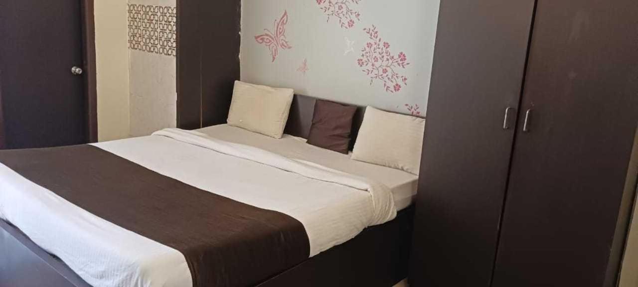 Oyo Stellar Resort Bhubaneswar Exteriör bild