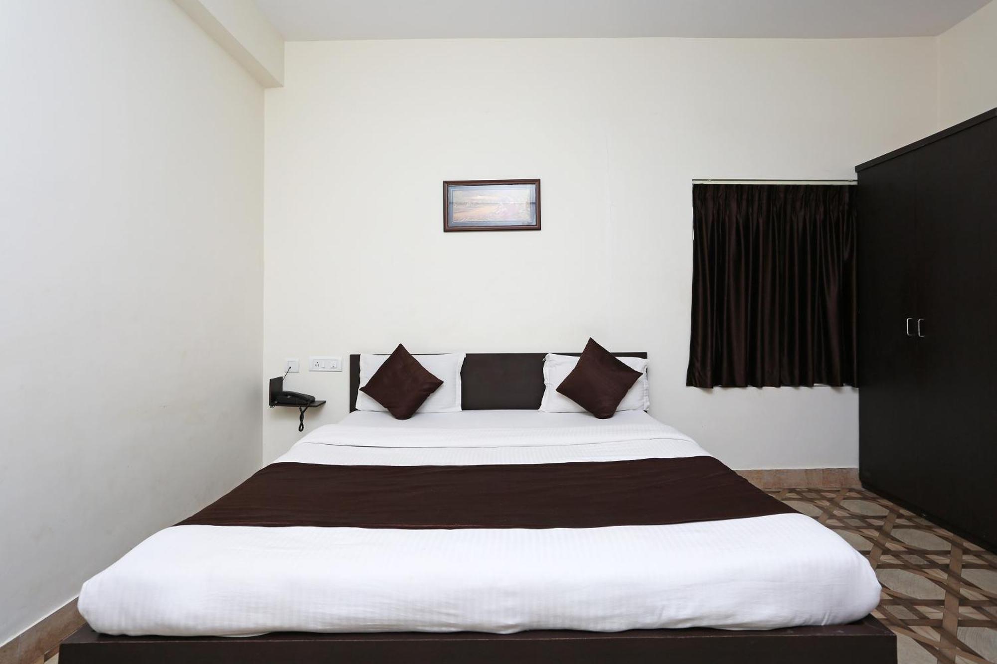 Oyo Stellar Resort Bhubaneswar Exteriör bild