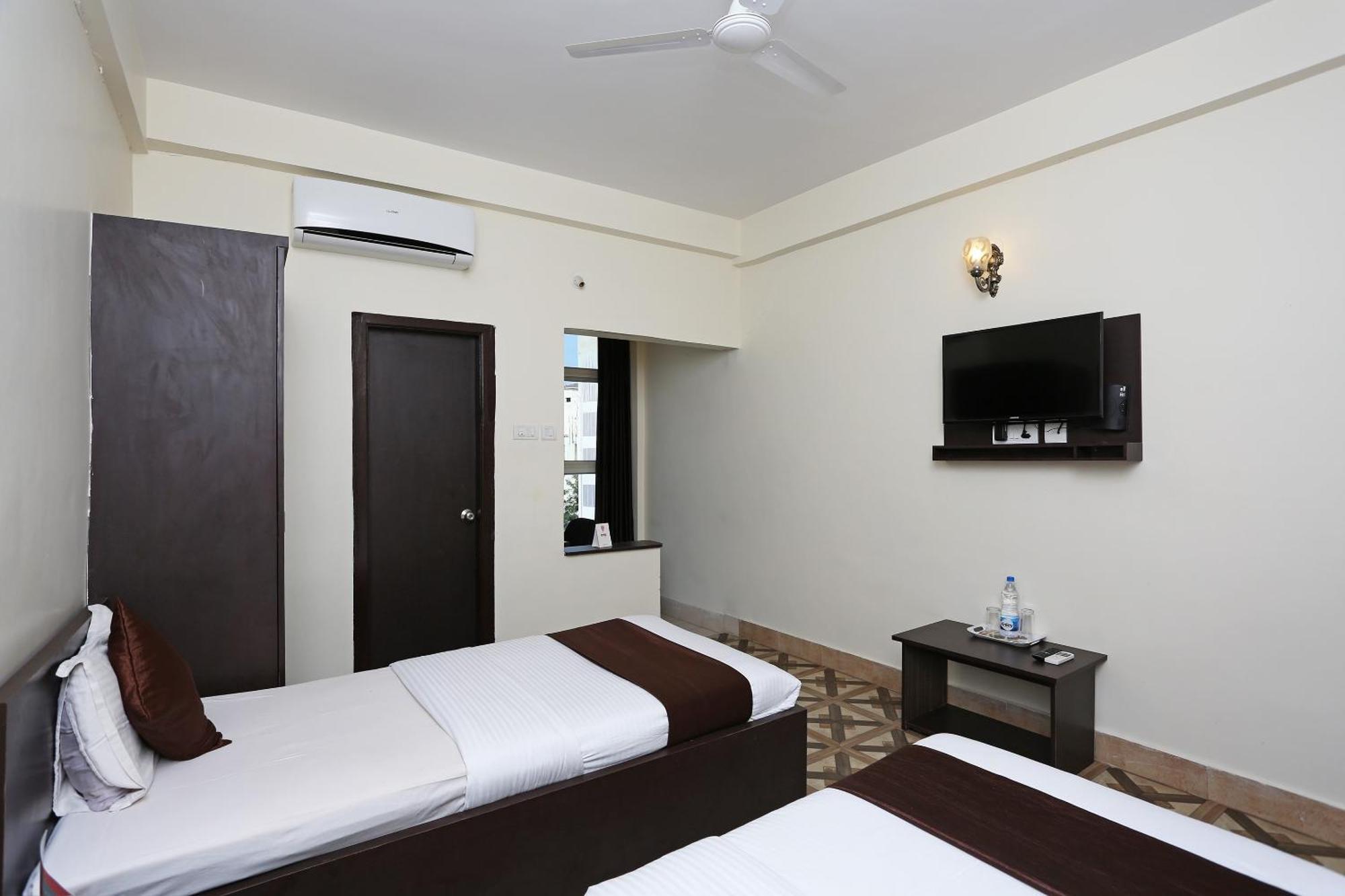 Oyo Stellar Resort Bhubaneswar Exteriör bild